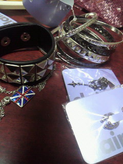 �N���A�[�Y